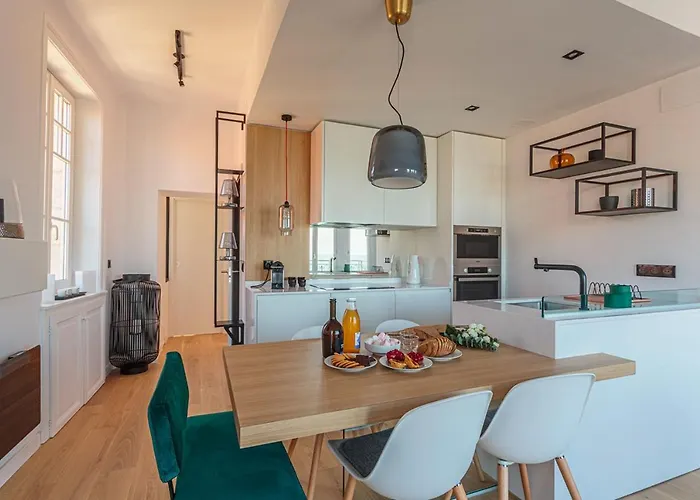 Apartment Altaya With Balcony And Sea View In *