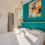 Altaya With Balcony And Sea View In * Biarriz